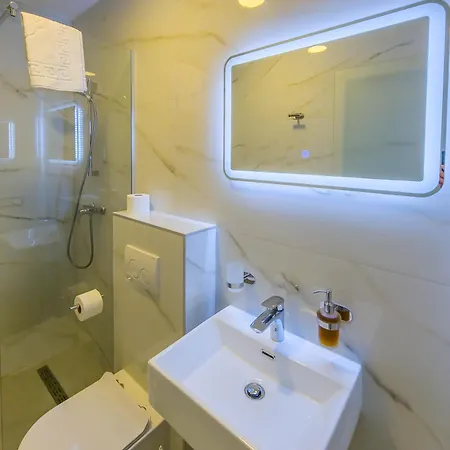 לינה וארוחת בוקר Sunrise Beachfront