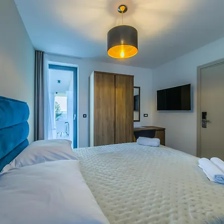 לינה וארוחת בוקר Sunrise Beachfront פורץ