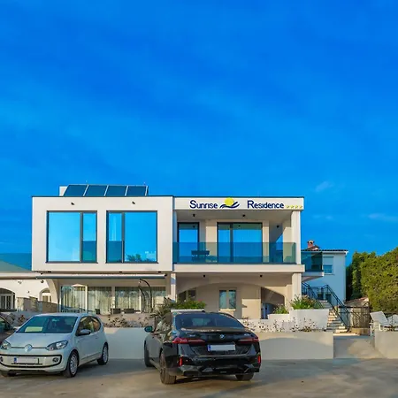 Sunrise Beachfront פורץ