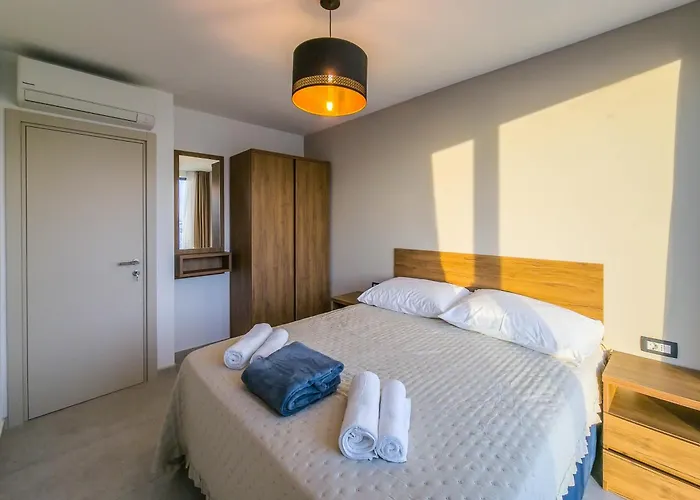 Sunrise Beachfront לינה וארוחת בוקר