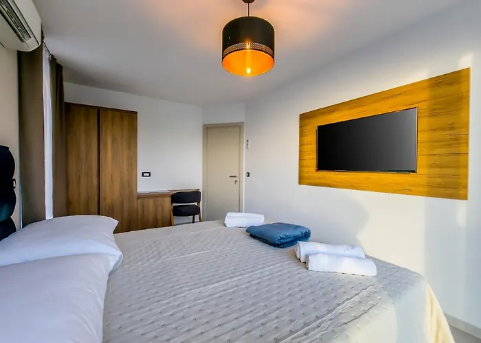 לינה וארוחת בוקר Sunrise Beachfront