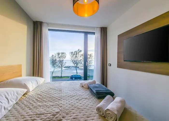 Sunrise Beachfront 3* פורץ