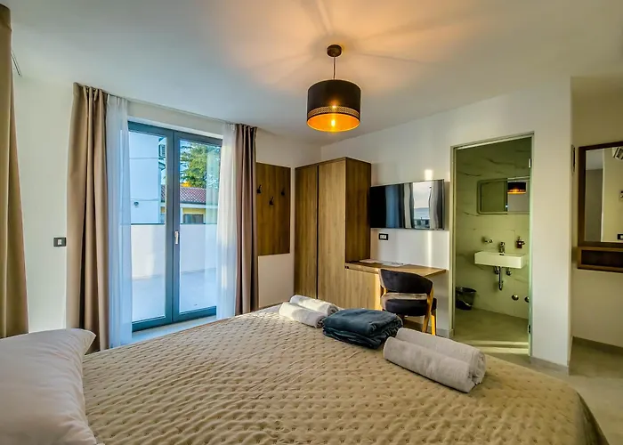 Sunrise Beachfront לינה וארוחת בוקר פורץ