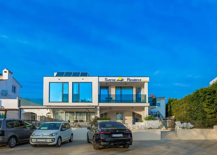 Sunrise Beachfront פורץ