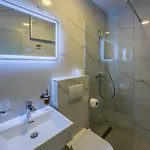 Sunrise Beachfront Bed & Breakfast 3*