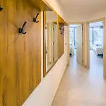 Bed & Breakfast Sunrise Beachfront Porec