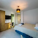 Sunrise Beachfront Bed & Breakfast