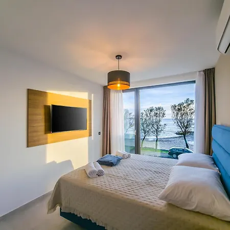 Frühstückspension Sunrise Beachfront 3*