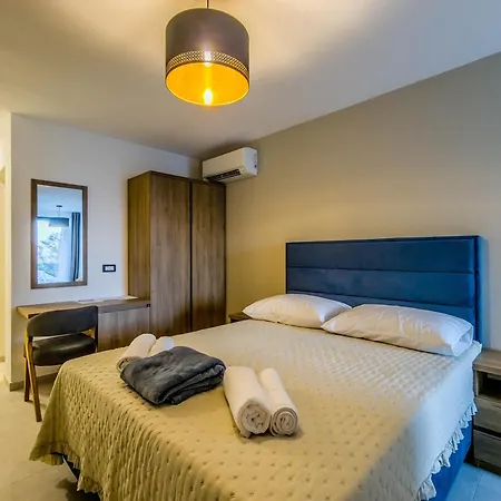 فندق مبيت وإفطار Sunrise Beachfront بوريتش