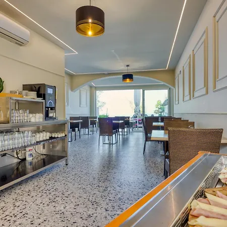 Bed & Breakfast Sunrise Beachfront